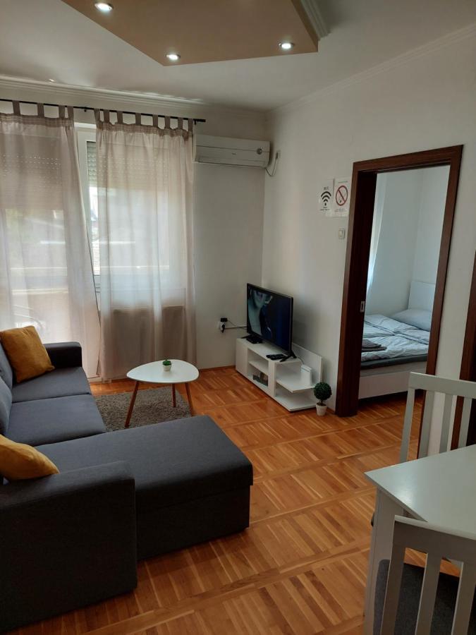 Appartement Smiley 2 - Subotica Centar Extérieur photo