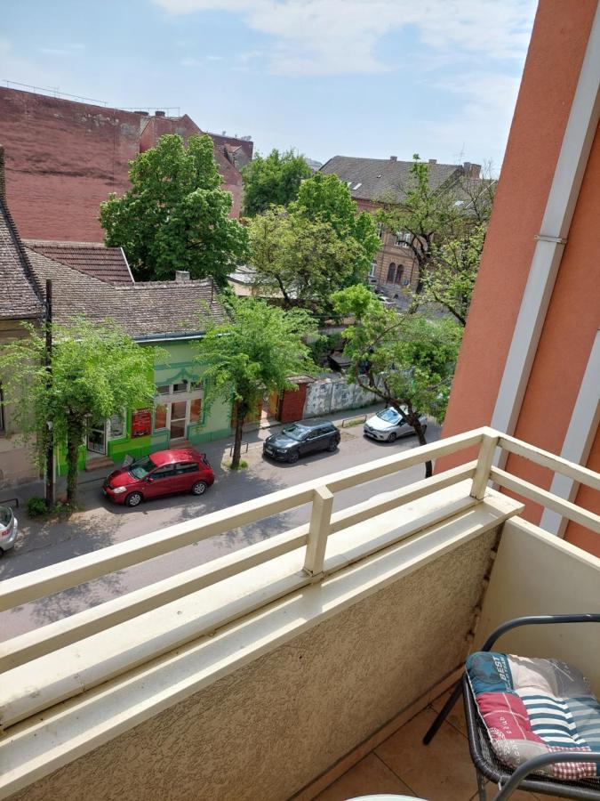 Appartement Smiley 2 - Subotica Centar Extérieur photo